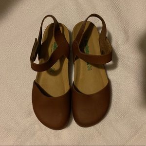 Bionatura (like Birkenstock) Mary Jane sandals size 9